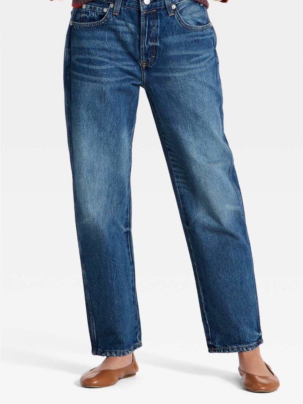 Universal Thread Women’s Boyfriend Jeans in Medium Blue